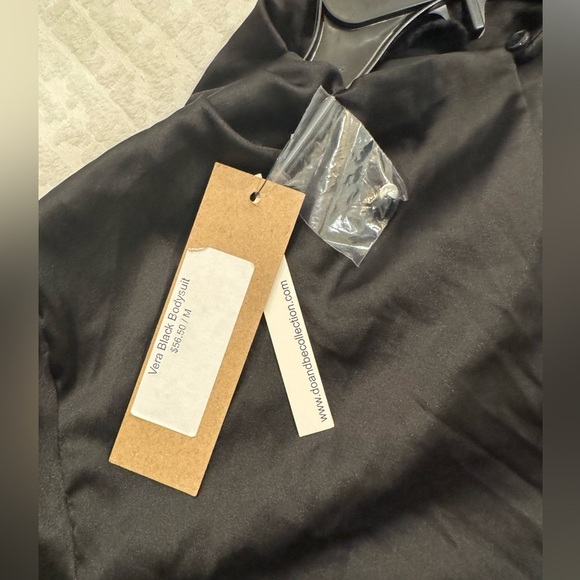 Do+be Elegant Black Satin cowl neck Bodysuit - Picture 3 of 6